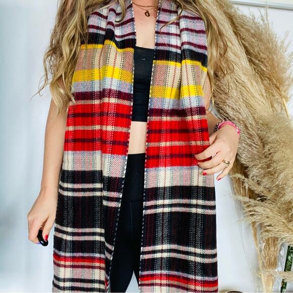 NEW NORDSTROM Black White Contrast Plaid Knit Tassel Woven Classic Scarf Wrap - Picture 4 of 10